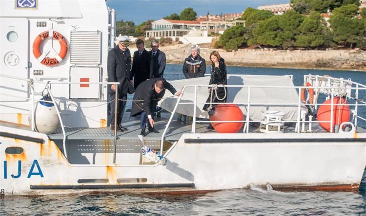 Slika /slike/foto 12_23/foto DANI POMORSTVA I UNUTARNJE PLOVIDBE-ZD-PU 6-12_2023/nsl DANI POMORSTVA I UNUTARNJE PLOVIDBE-PU 6-12_23.jpg